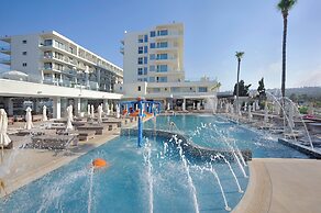 Nelia Beach Hotel & Spa