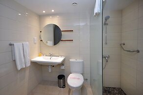 Nelia Beach Hotel & Spa