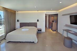 Nelia Beach Hotel & Spa