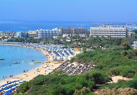 Nelia Beach Hotel & Spa