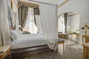 Hotel de La Ville