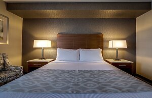 Monte Carlo Inn Toronto - Markham