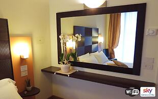 HamilTown Hotel