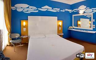 HamilTown Hotel