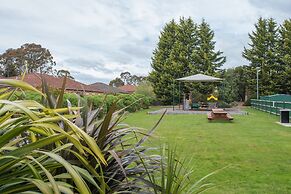 Country Club Villas