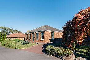 Country Club Villas