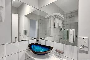 Tides Hotel