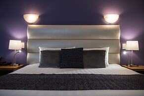 Tides Hotel