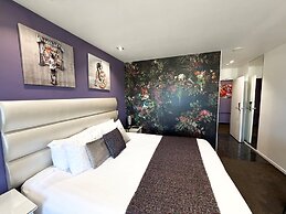 Tides Hotel