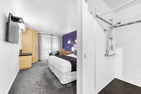 Tides Hotel