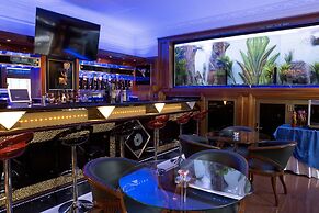 Westpoint Hotel
