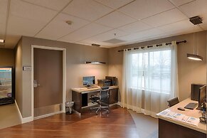 Best Western Plus Delta Inn & Suites