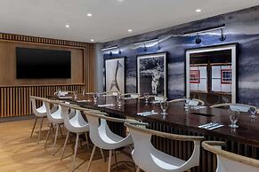 DoubleTree by Hilton Kingston