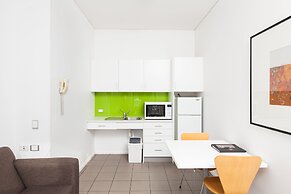 Majestic Oasis Apartments