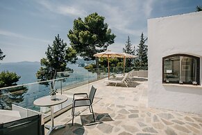Corfu Holiday Palace Hotel