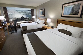 Oakes Hotel Overlooking the Falls