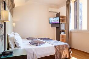 Touring Hotel