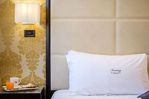 Touring Hotel