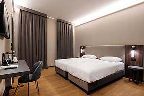 Touring Hotel