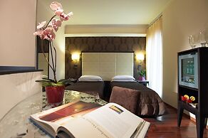 Touring Hotel