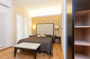 Touring Hotel
