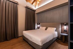 Touring Hotel
