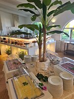 La Bussola Hotel Restaurant