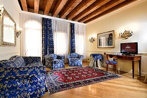 TORRE DELL'OROLOGIO SIGNATURE RESIDENCE