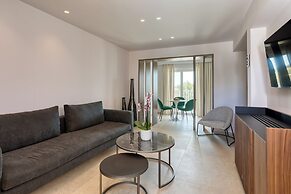 Neptune Luxury Resort