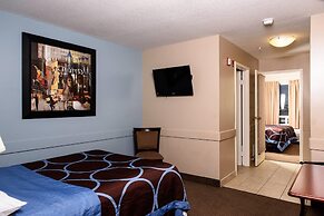 Super 8 by Wyndham Edmonton South