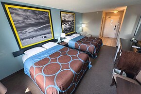 Super 8 by Wyndham Edmonton South