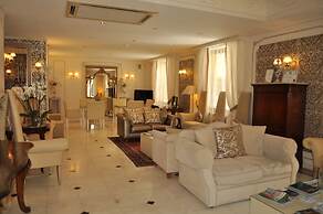 Hotel Jolanda