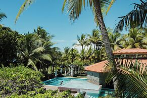 Las Olas Resort