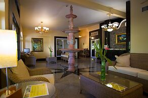 Las Olas Resort