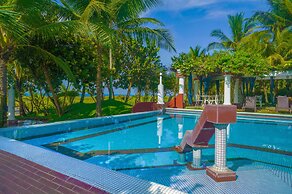 Las Olas Resort
