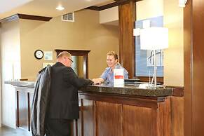 Holiday Inn Express & Suites - Vernon by IHG