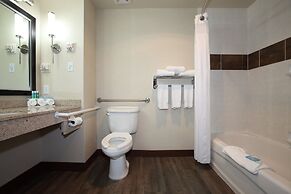 Holiday Inn Express & Suites - Vernon by IHG