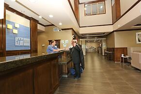 Holiday Inn Express & Suites - Vernon by IHG