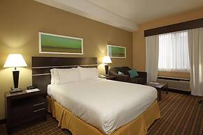Holiday Inn Express & Suites - Vernon by IHG