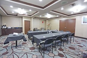 Holiday Inn Express & Suites - Vernon by IHG