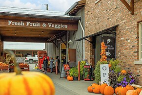 Holiday Inn Express & Suites - Vernon by IHG
