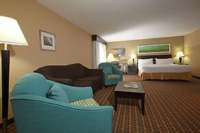 Holiday Inn Express & Suites - Vernon by IHG