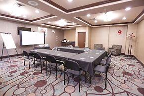 Holiday Inn Express & Suites - Vernon by IHG