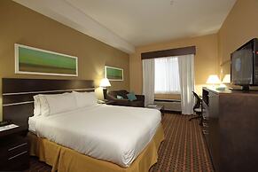 Holiday Inn Express & Suites - Vernon by IHG