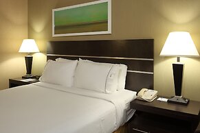 Holiday Inn Express & Suites - Vernon by IHG