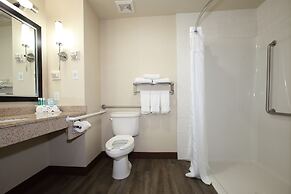 Holiday Inn Express & Suites - Vernon by IHG