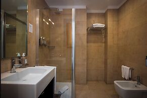 Sardegna Hotel, Suites & Restaurant
