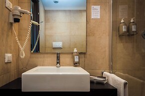 Sardegna Hotel, Suites & Restaurant