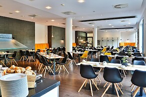 Hotel Frankfurt Messe affiliated by Meliá