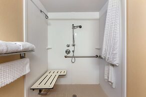 Best Western Plus Burlington Inn & Suites